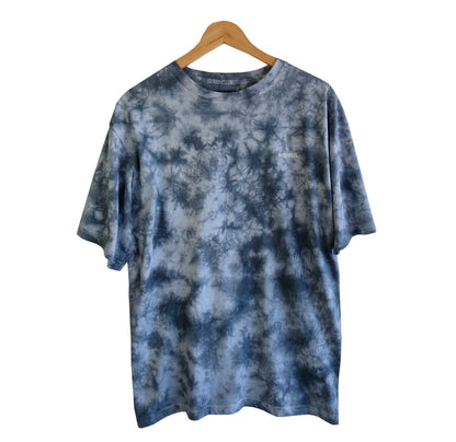 Polera color Plomo estilo Tie-Dye