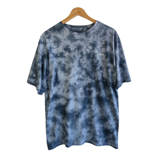 Polera color Plomo estilo Tie-Dye